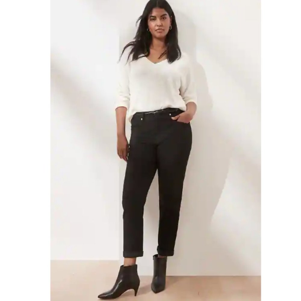 NWT Banana RepF Low Rise Black Wash Girlfriend Jean 29P 8P Black F328